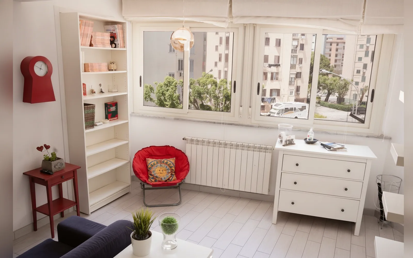 Zona living con cucina e area pranzo — Positive Energy Home, Palermo (Sicilia) (foto 7)